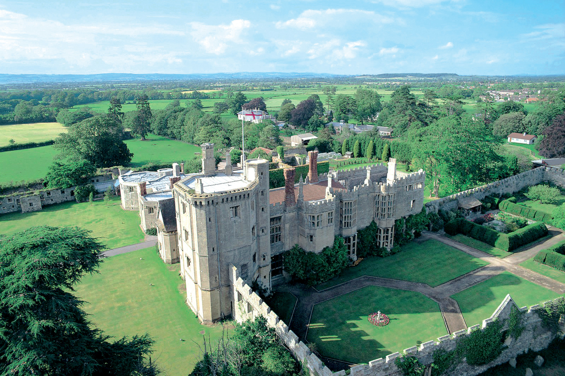 Thornbury Castle – Thornbury, Gloucestershire